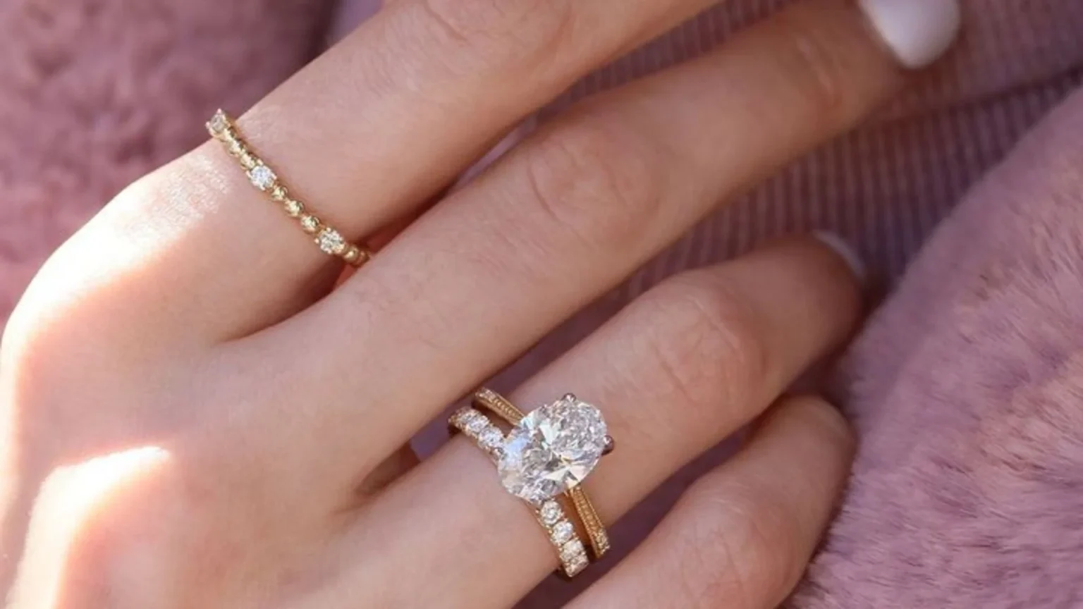 How Does the Setting Affect the Overall Aesthetic of Diamond Jewelry?